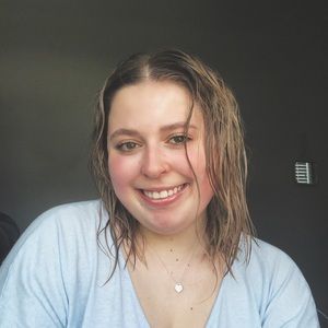 Meet your Posher, Mallory